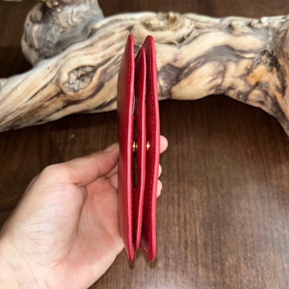 Buxton Card Wallet Womens Genuine Leather Velvet Touch Bifold Lipstick Red 3 X 5 - Picture 3 of 8